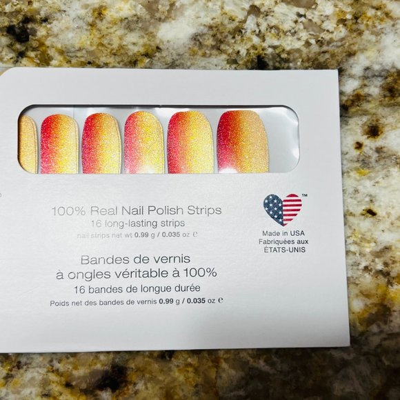 ColorStreet Bundle - Picture 2 of 11